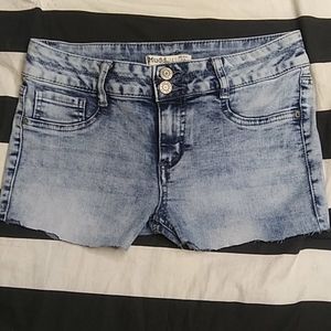 Mid rise shorts